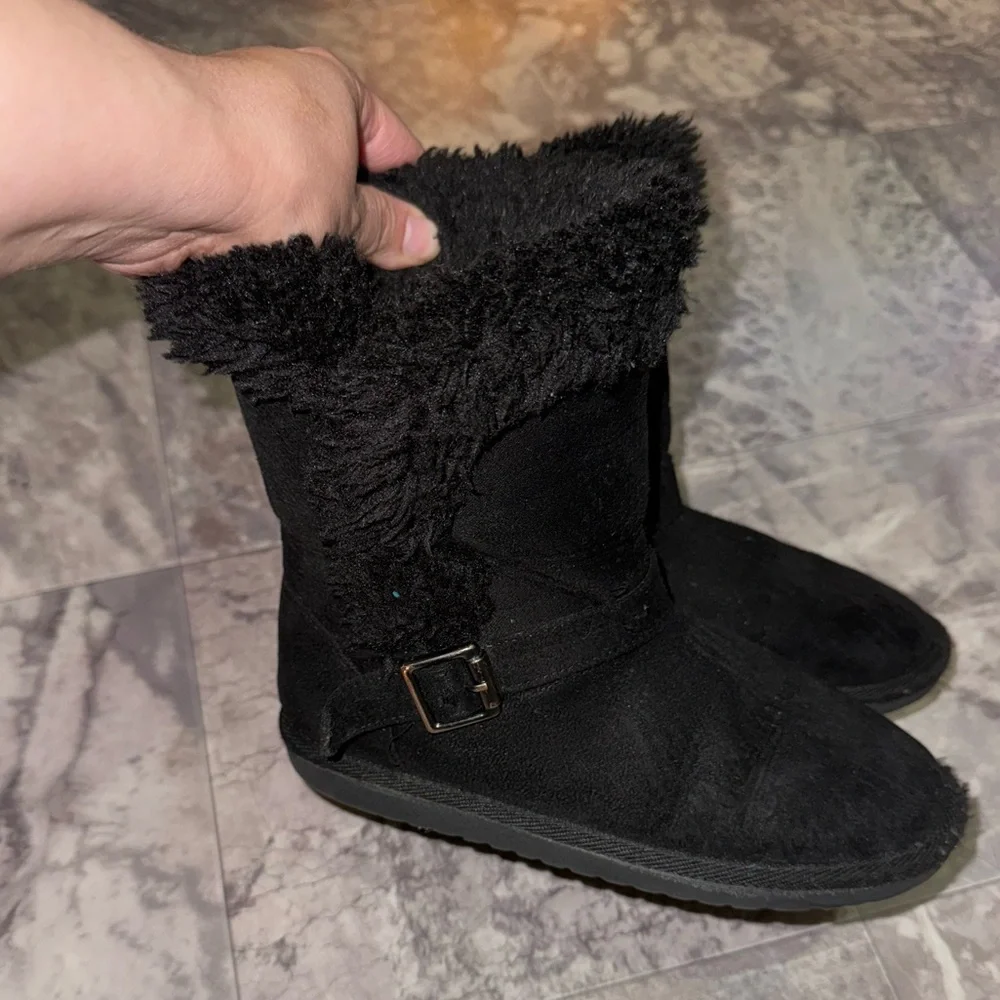 The Children’s Place Girls Black Faux Fur Winter Boots Size 2